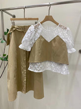 將圖片載入圖庫檢視器 蕾絲澎袖假二件上衣

